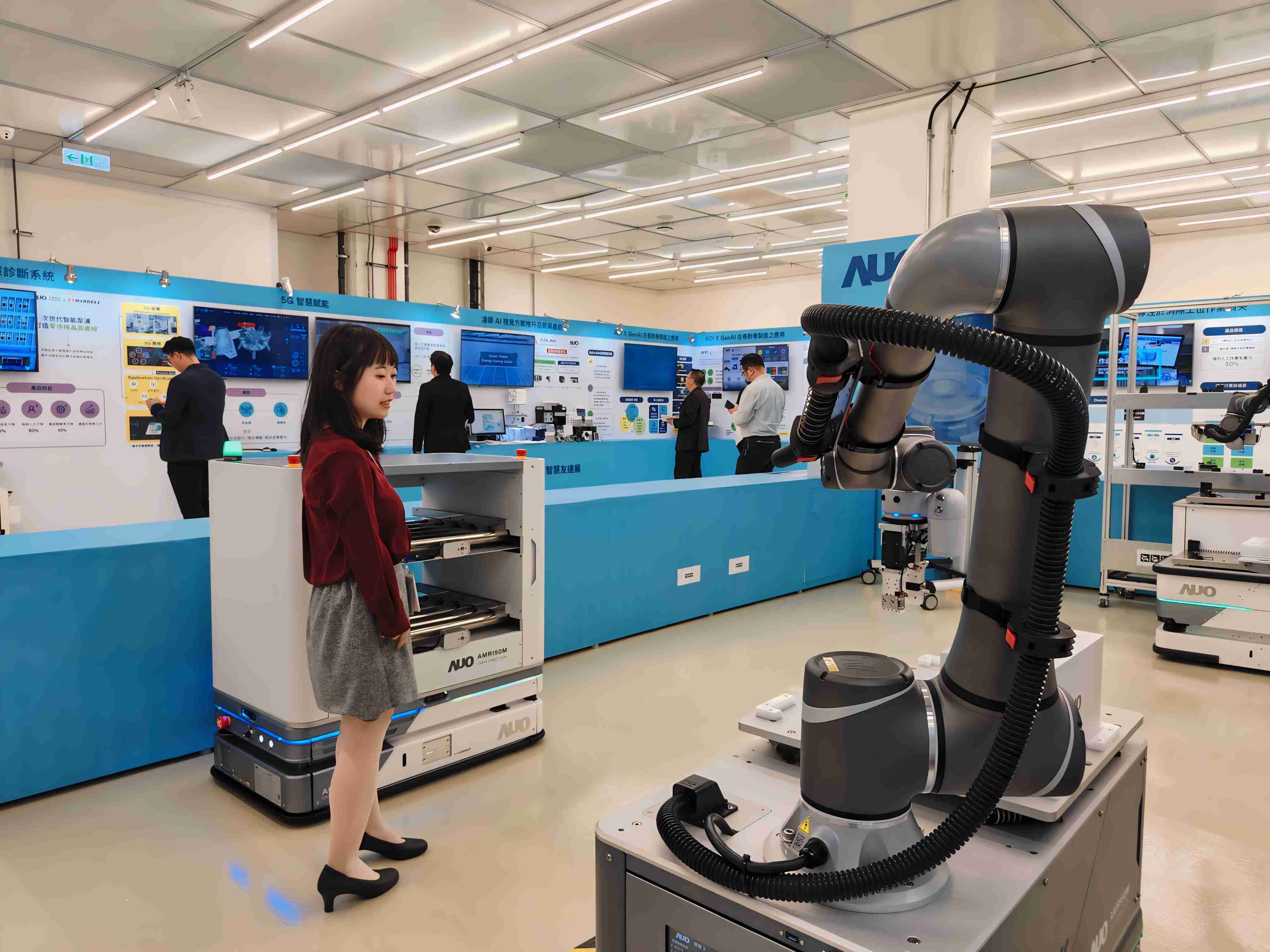 2024智能人生就是博展邀集生态圈伙伴共同参展，，从数字应用、、、、净零减碳到能源发展，，创造全方位永续商机，，携手生态圈伙伴迈向永续未来